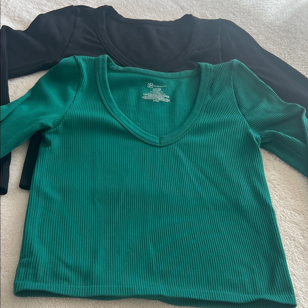 No Boundaries Ribbed V-Neck Long Sleeve Tops - Black and Green